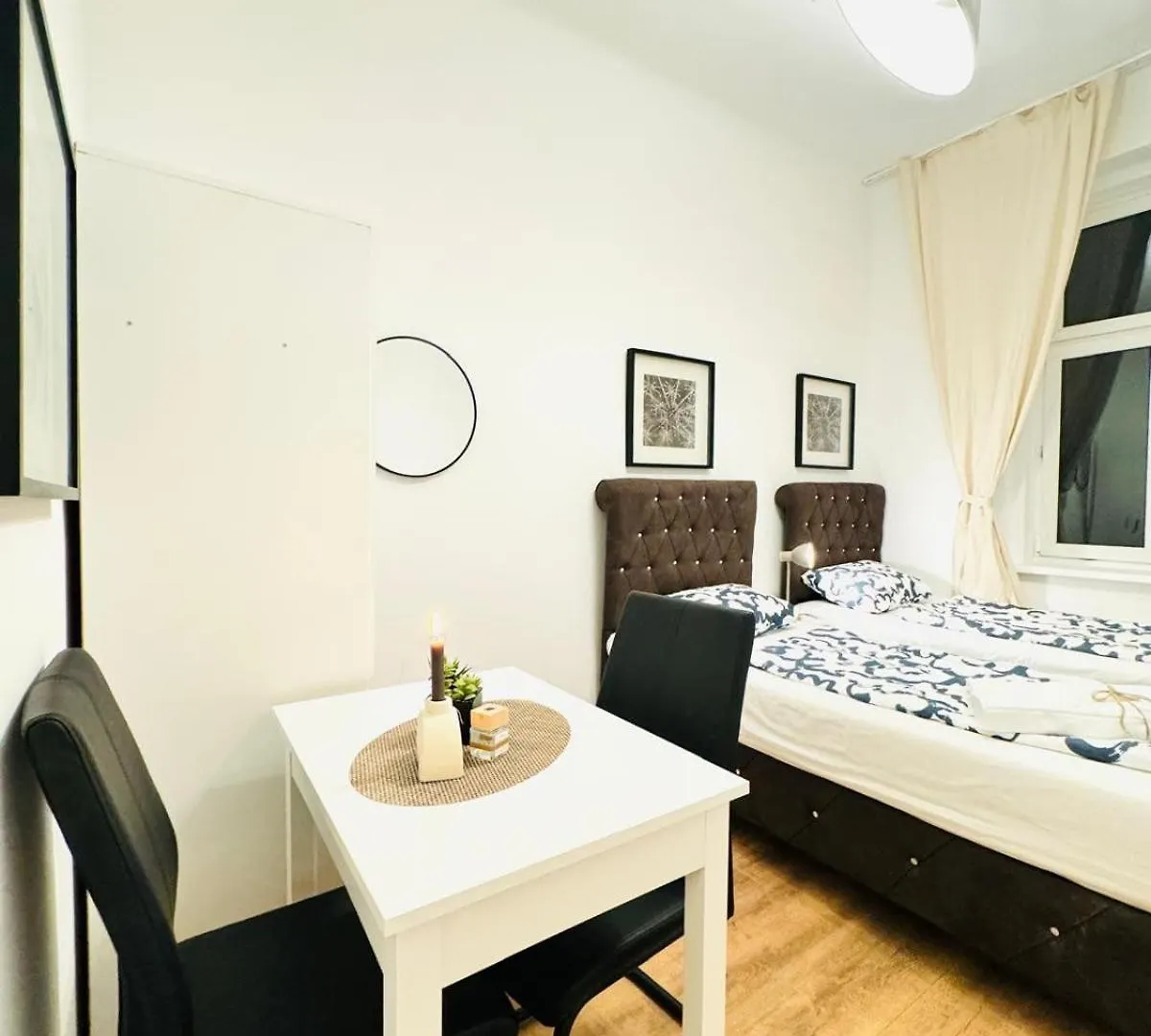 Chic 5Br Apt For 10P, With Direct City Access Vienna 0*,  Austria