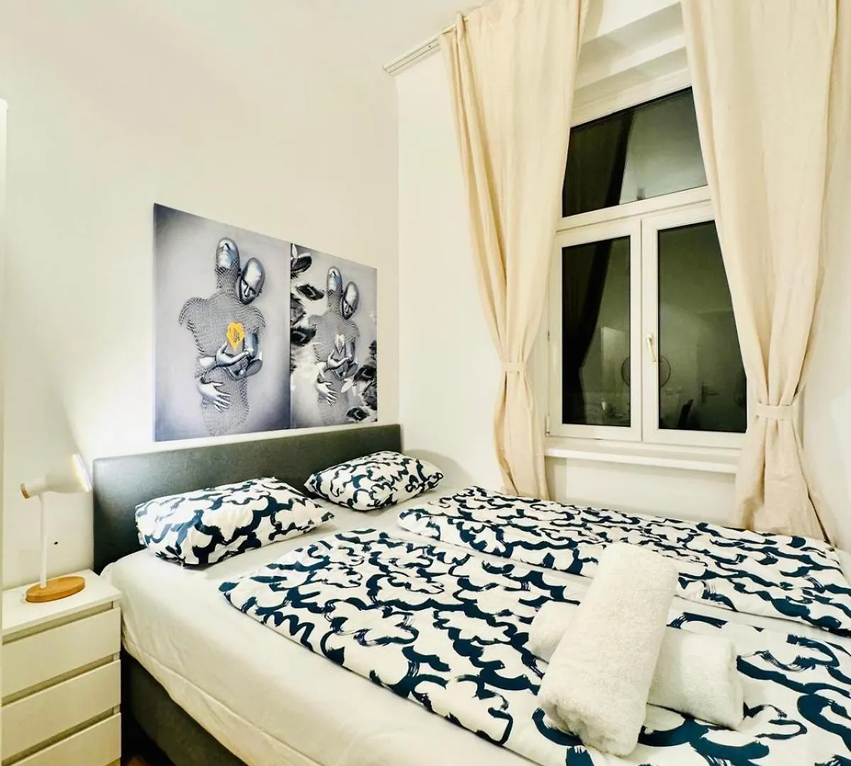 Apartment Chic 5Br Apt For 10P, With Direct City Access Vienna
