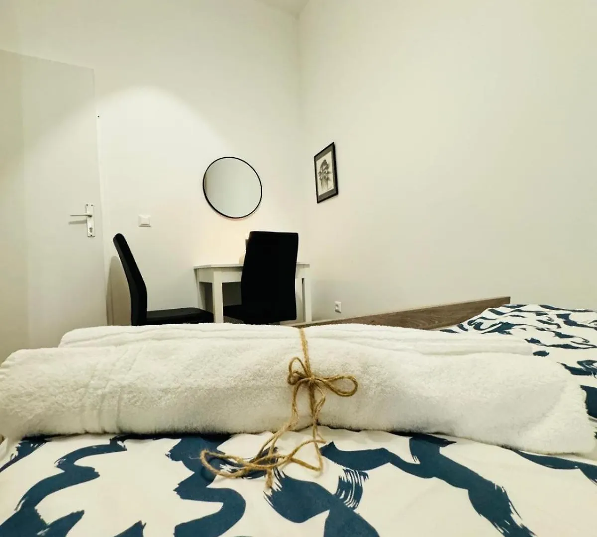 Chic 5Br Apt For 10P, With Direct City Access Vienna 0*,  Austria